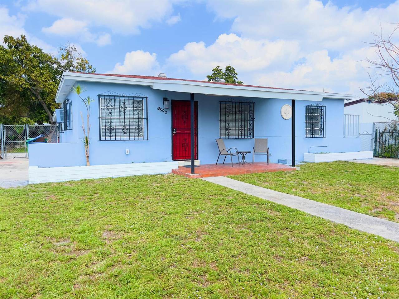 3595 98th Street - Photo 1