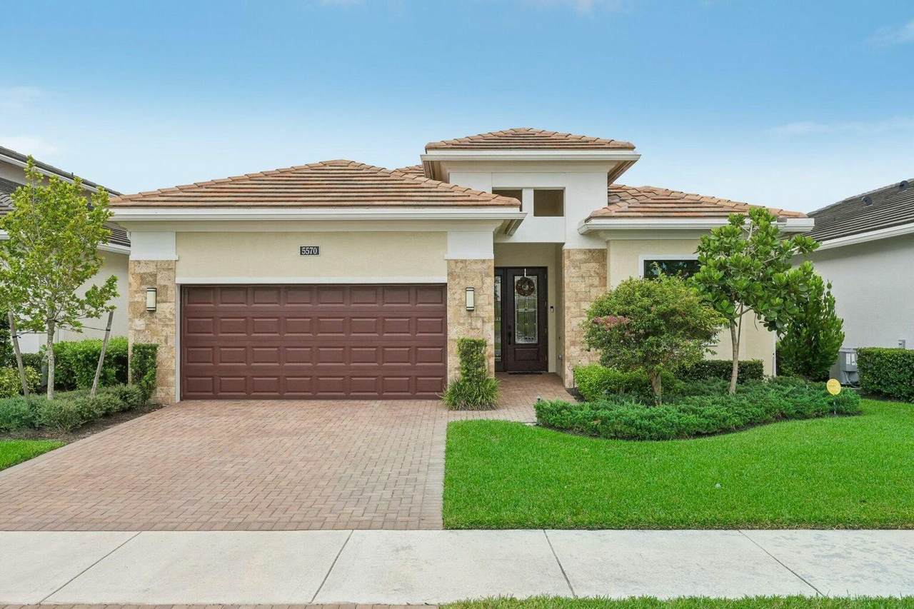 5570 Anna Maria Lane - Photo 1