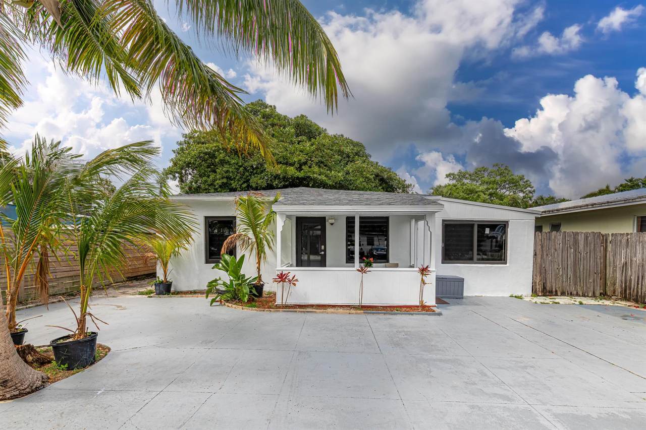 1329 4 Avenue - Photo 1
