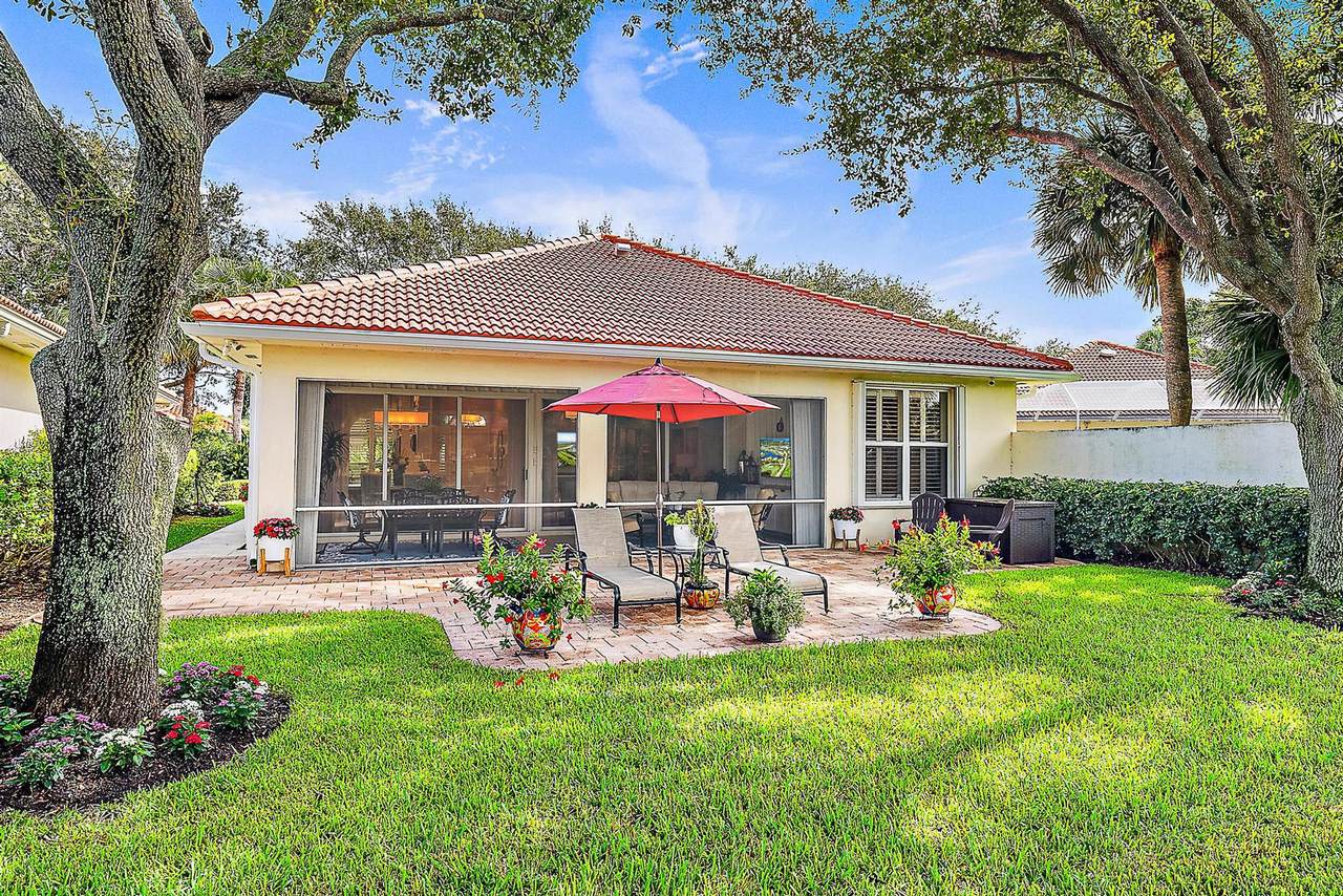 241 Tall Oaks Circle - Photo 1