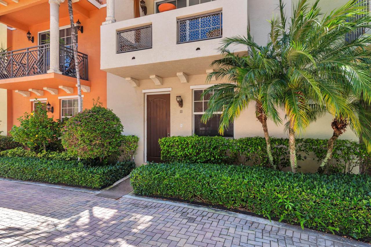 219 L Street - Photo 1