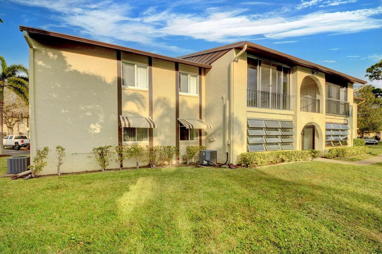 334 Pine Ridge Circle - Photo 1