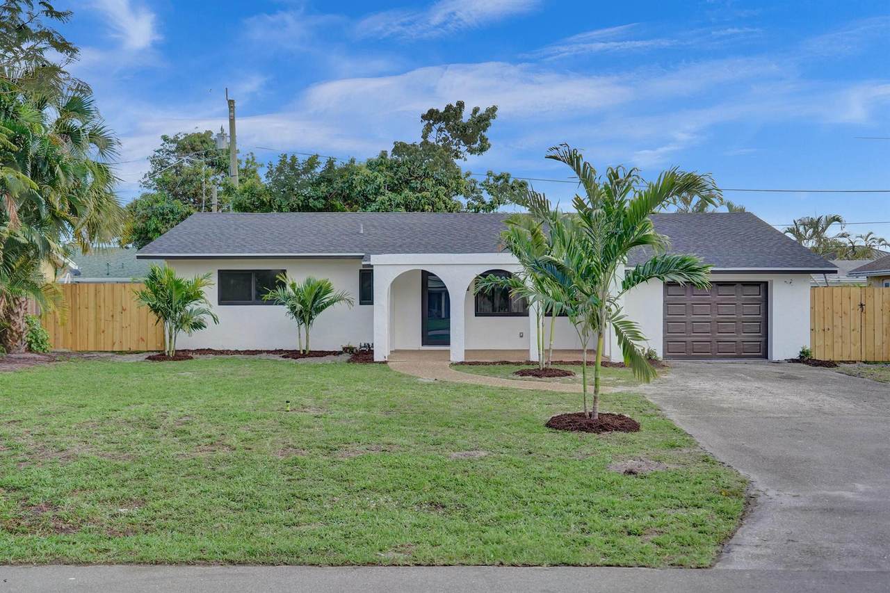728 Heron Drive - Photo 1