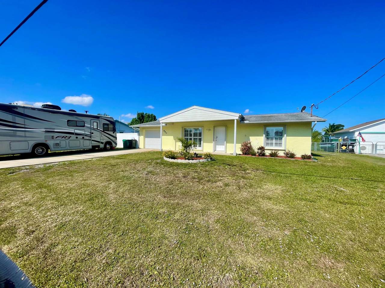 880 Degan Drive - Photo 1