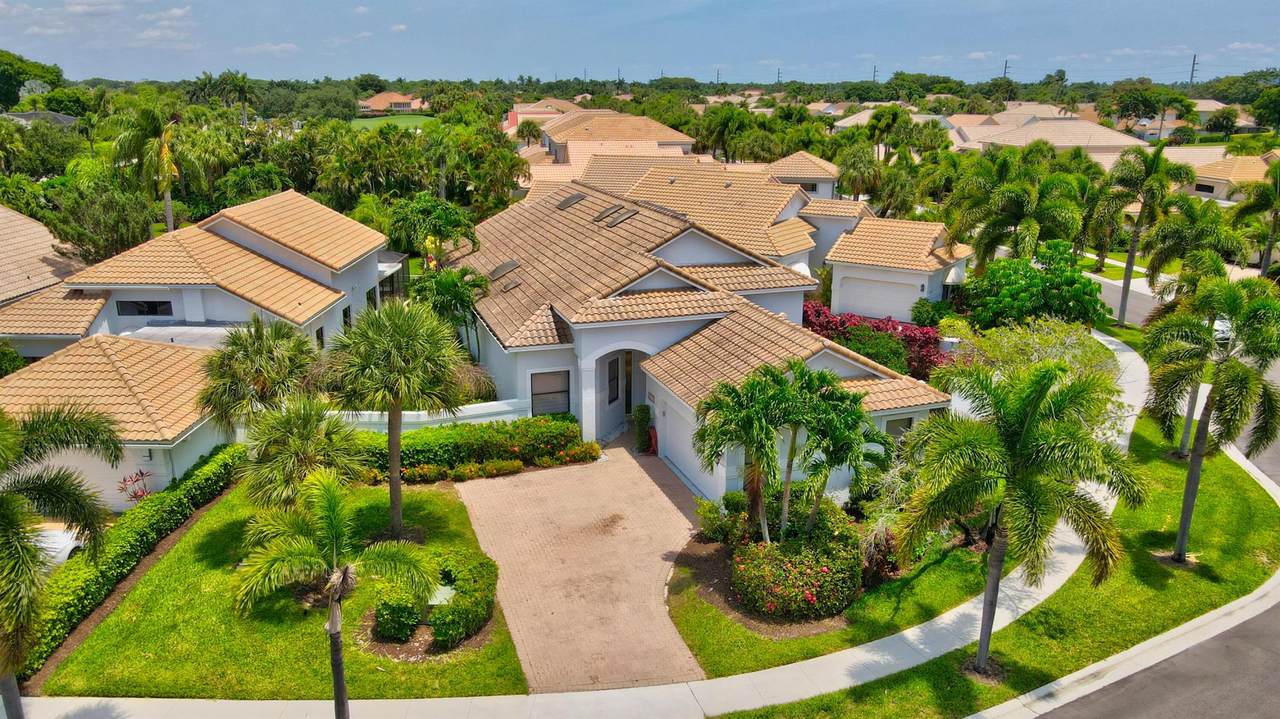 5213 Via De Amalfi Drive - Photo 1
