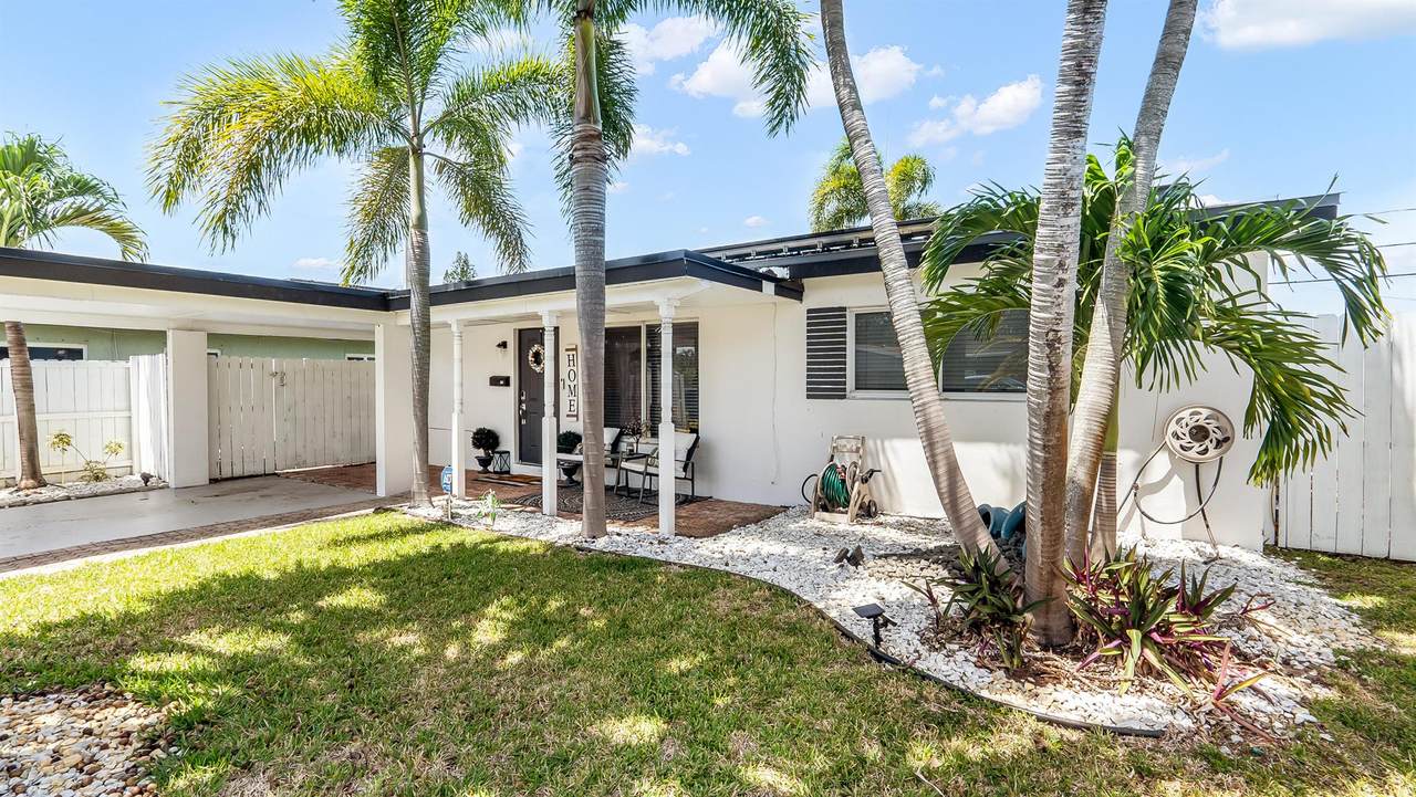 261 47th Court - Photo 1