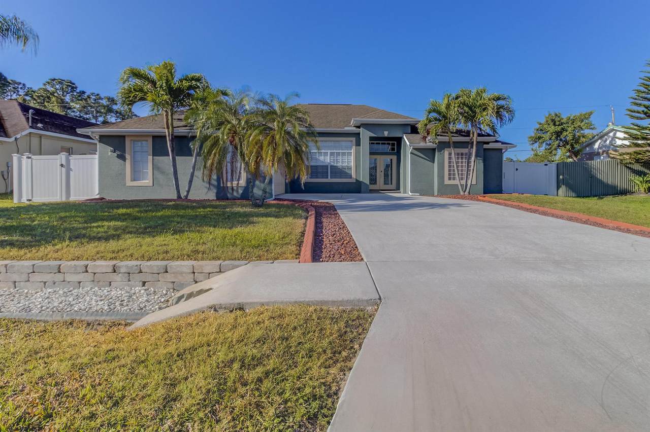 942 Consolata Avenue - Photo 1