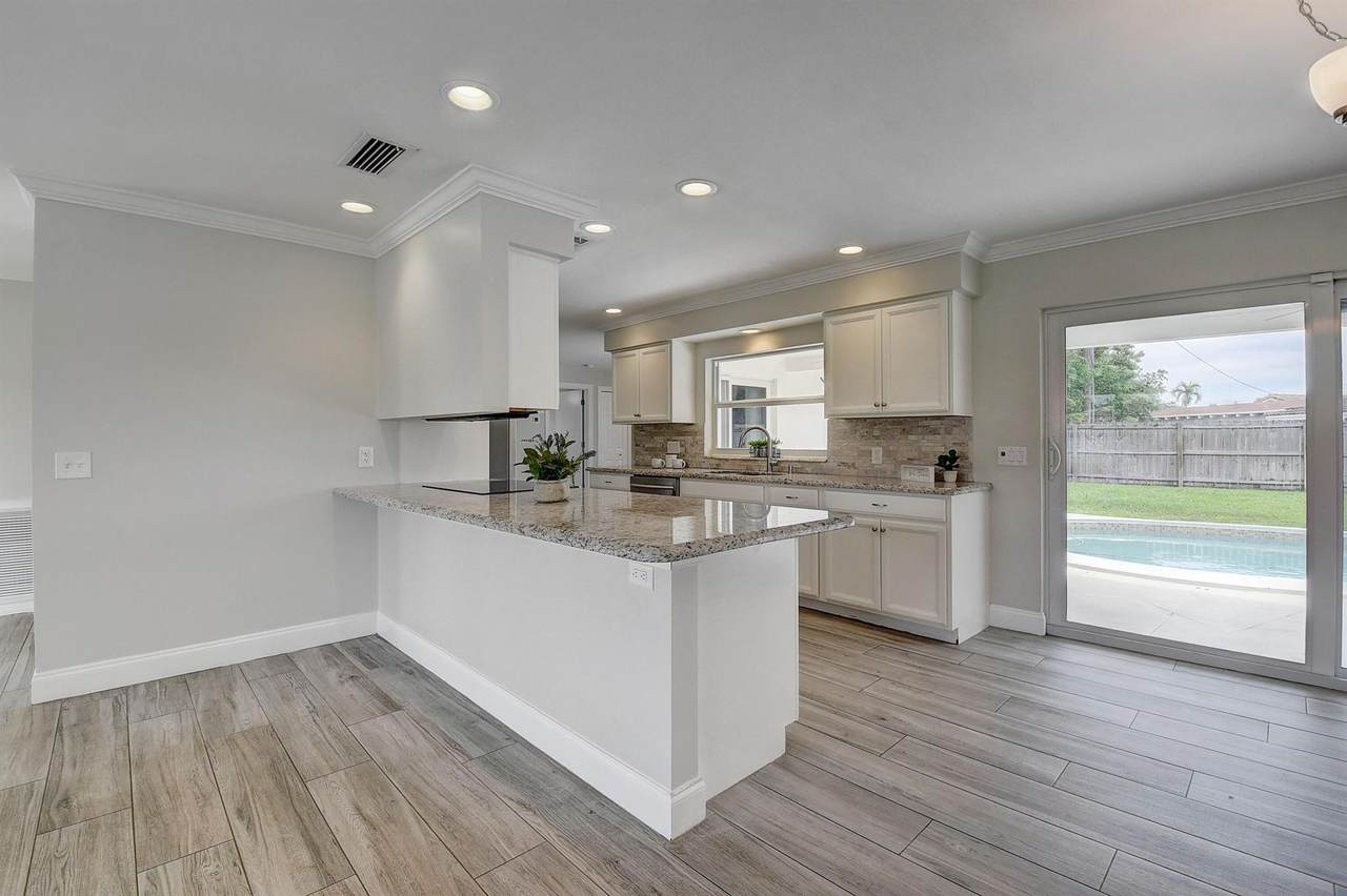 798 15th Avenue - Photo 1