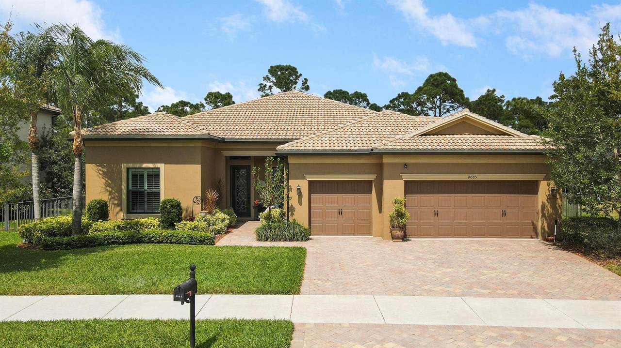 4885 Gossamer Circle - Photo 1