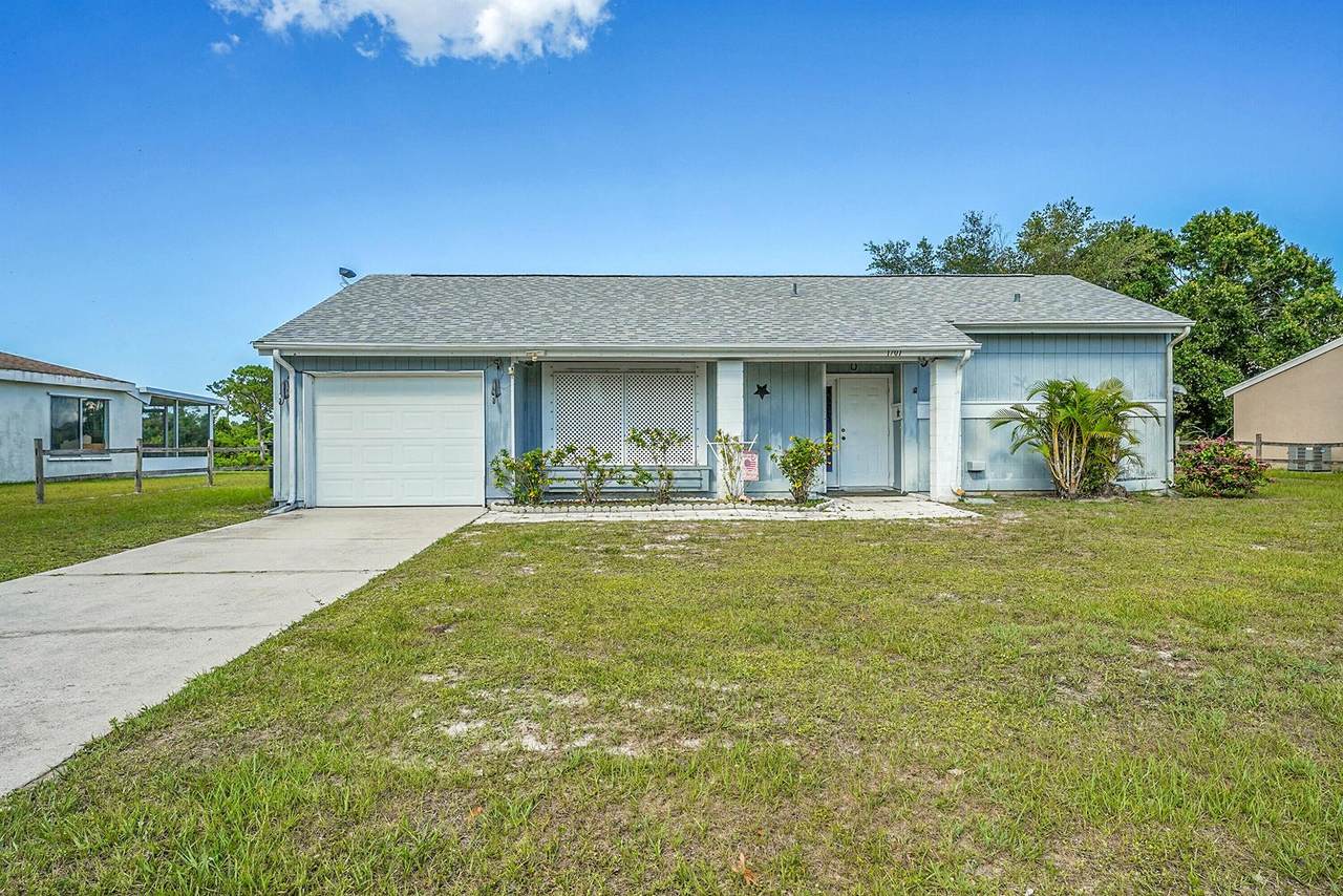 1701 Burgundy Lane - Photo 1