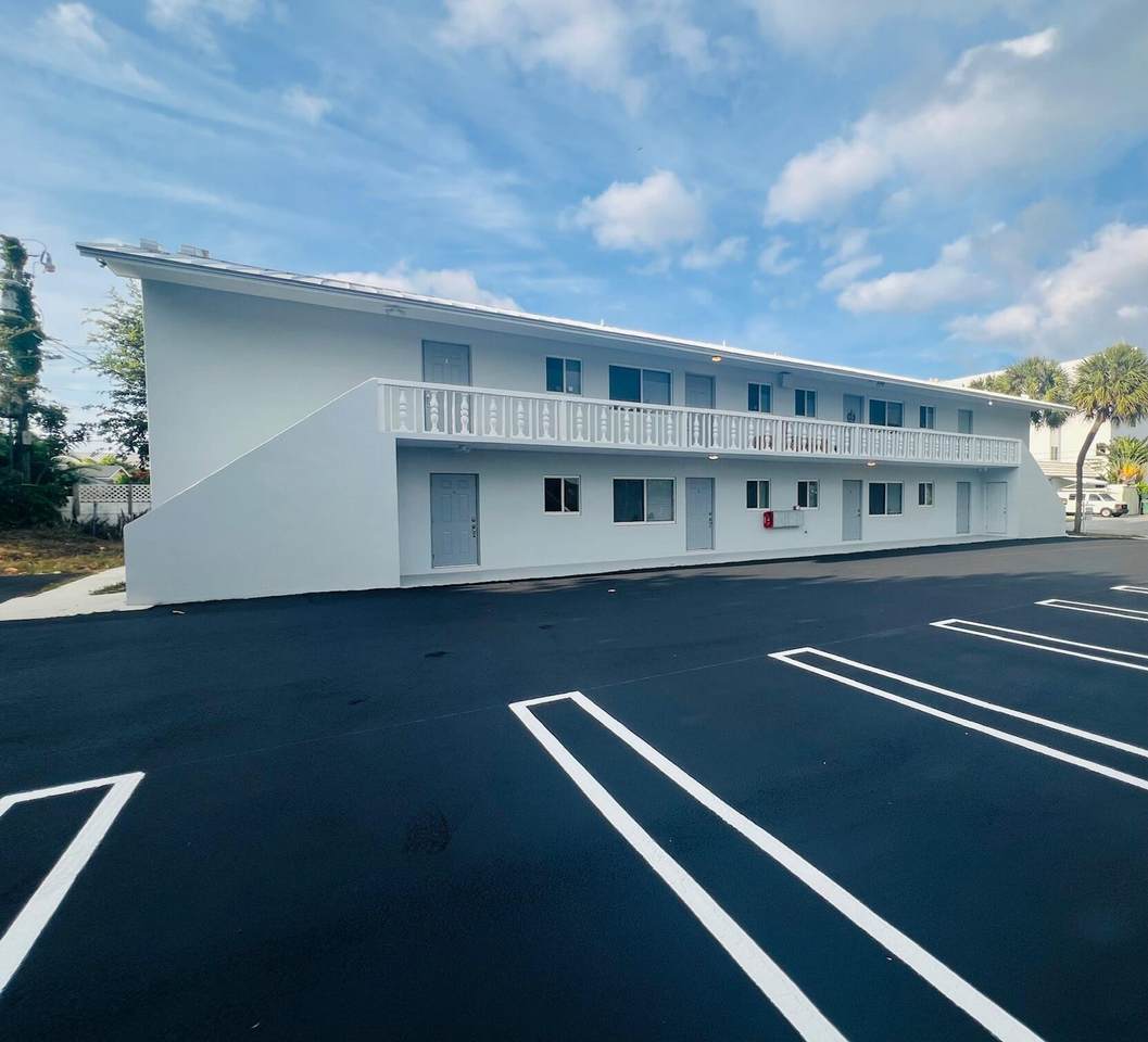 206 1st Avenue - Photo 1