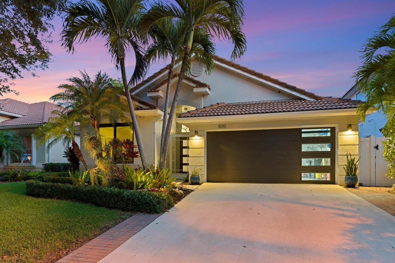 1010 Delray Lakes Drive - Photo 1