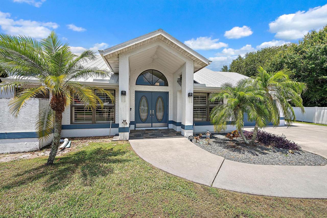 407 Duff Court - Photo 1