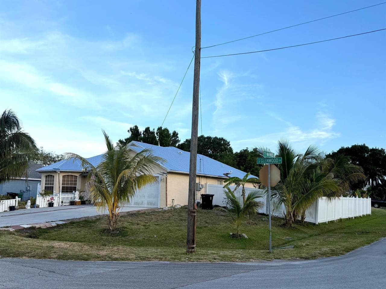 126 Glenwood Drive - Photo 1