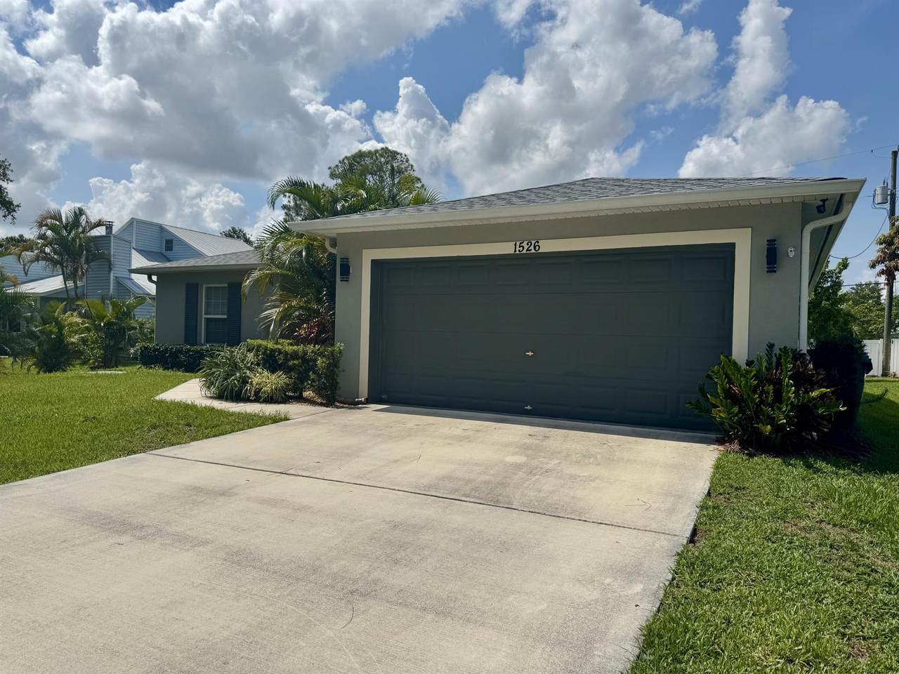 1526 Mercedes Avenue - Photo 1