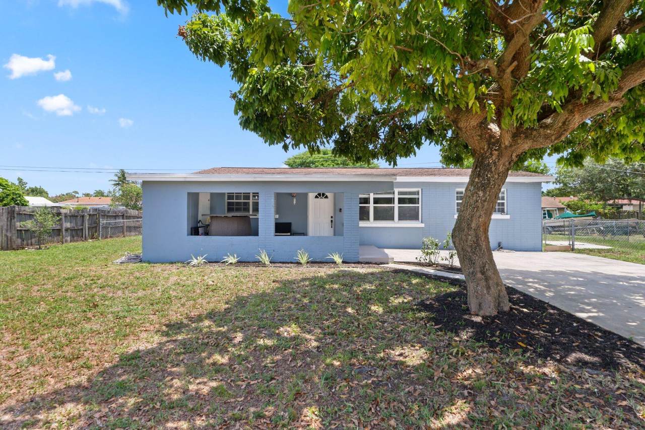 2136 Carrol Circle - Photo 1