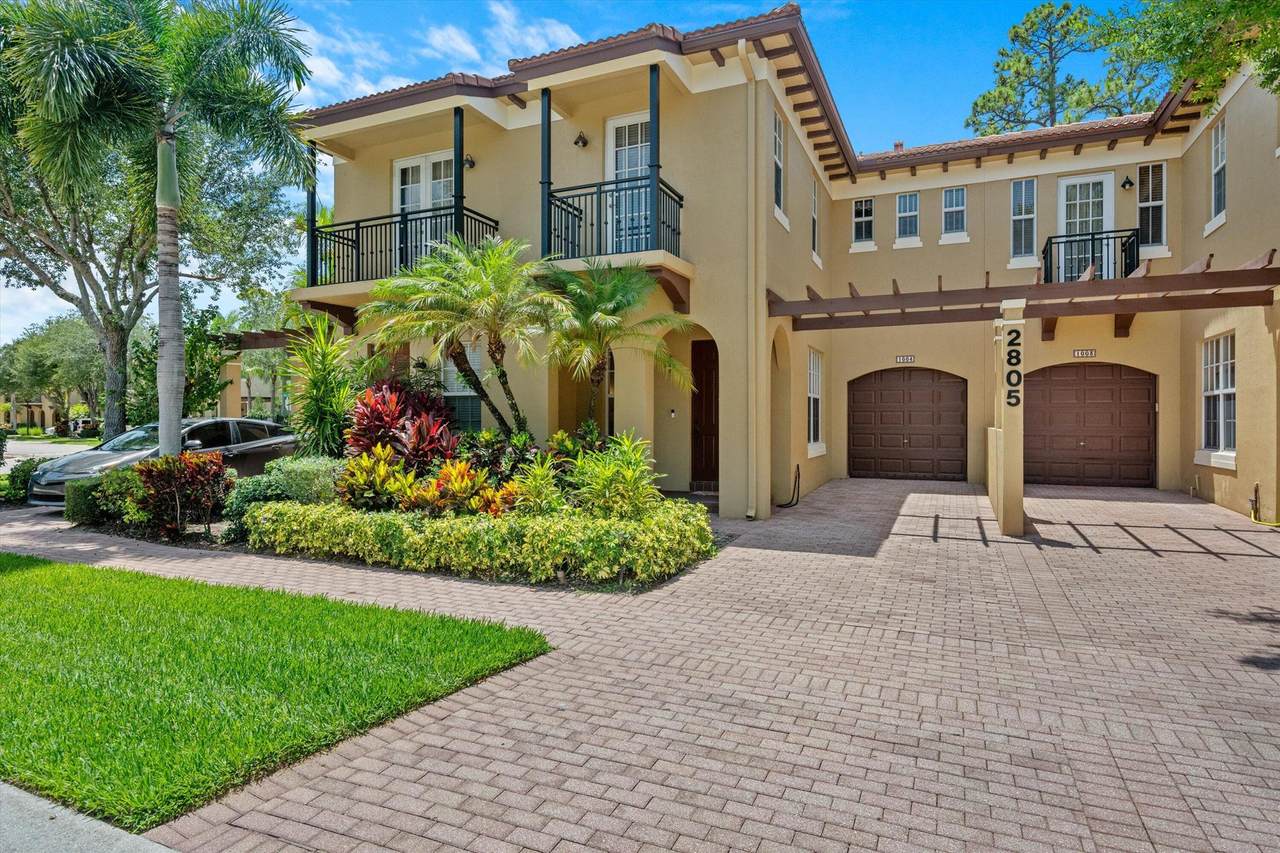 2805 Eagle Rock Circle - Photo 1