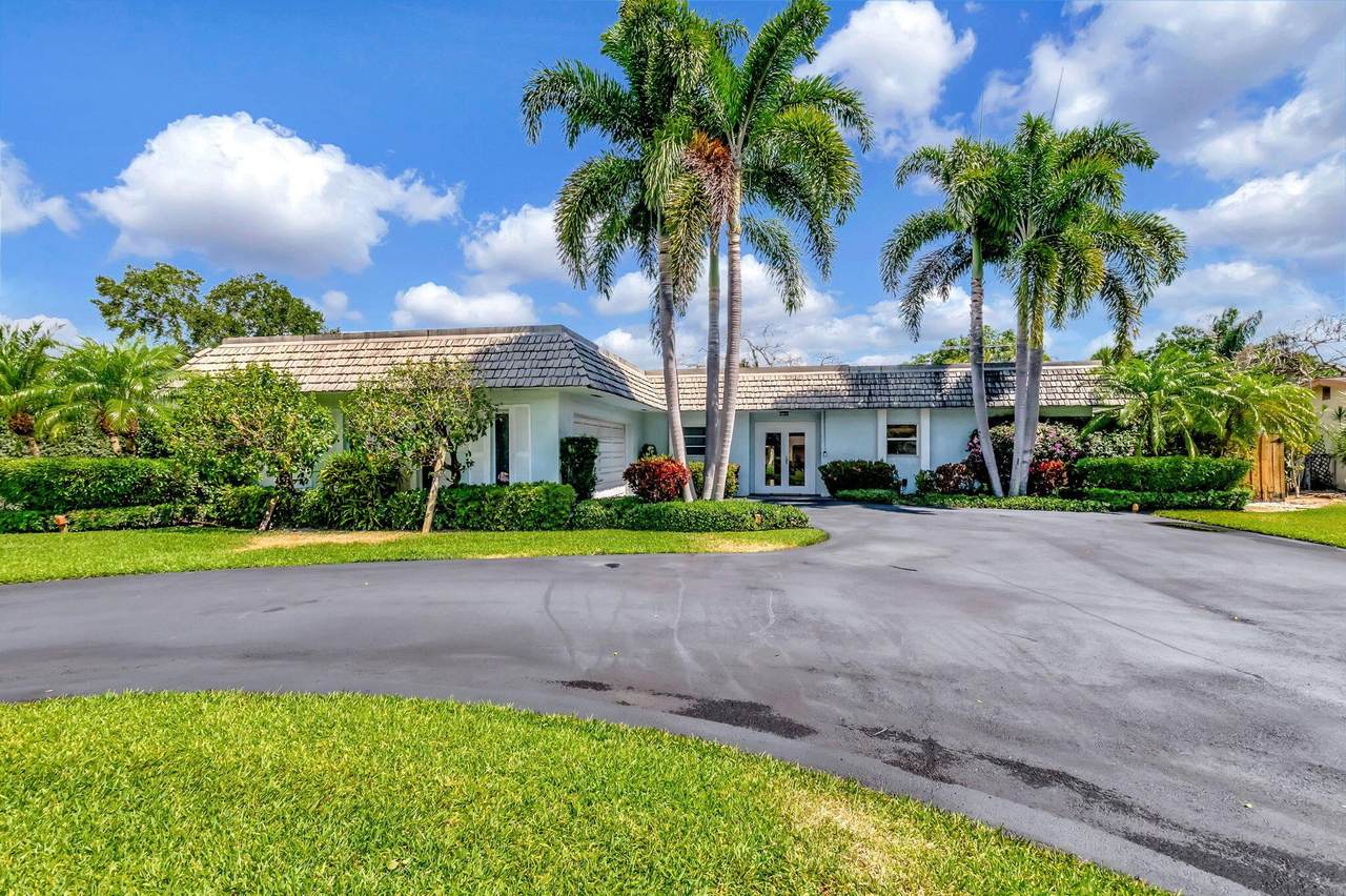 3913 Sherwood Boulevard - Photo 1
