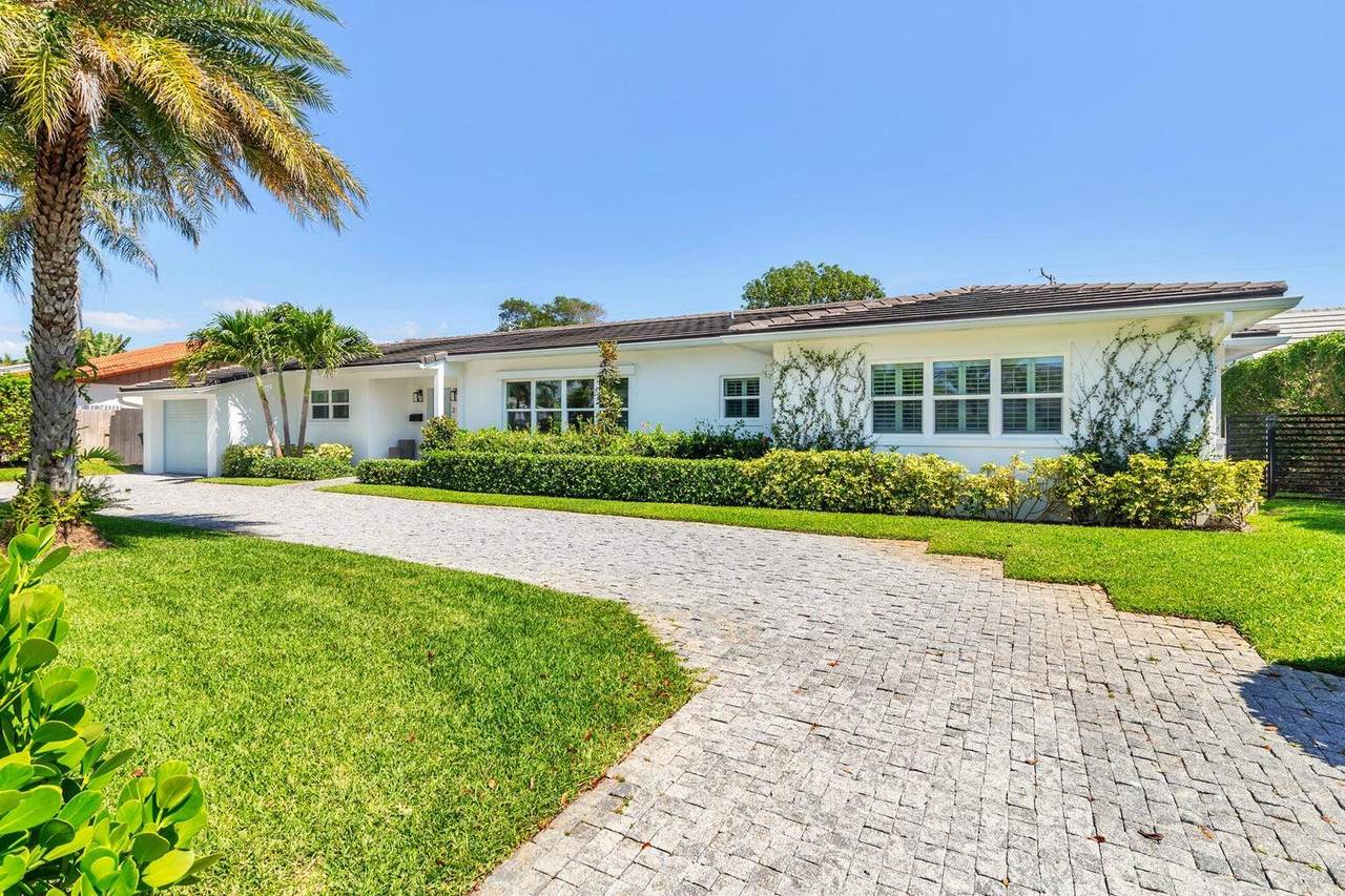 215 Cortez Road - Photo 1