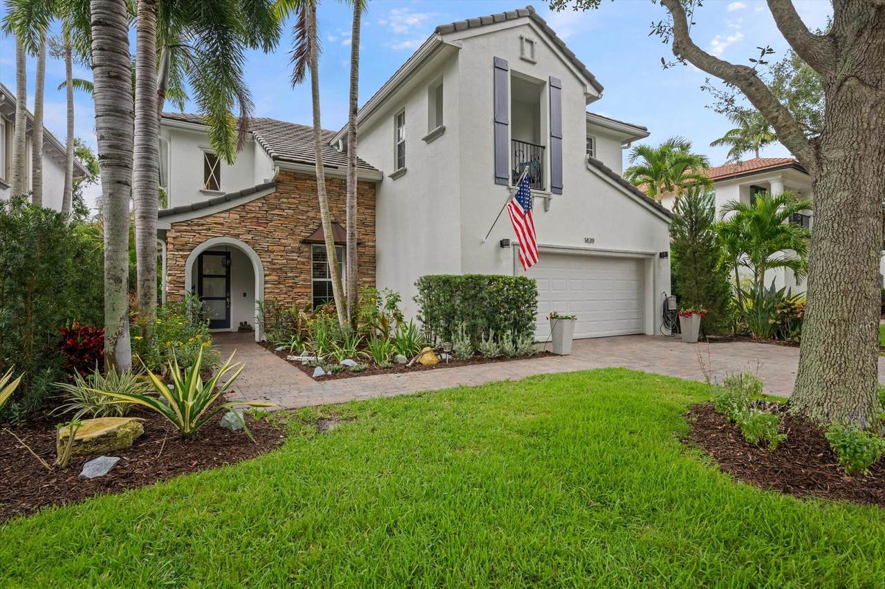 1439 Barlow Court - Photo 1