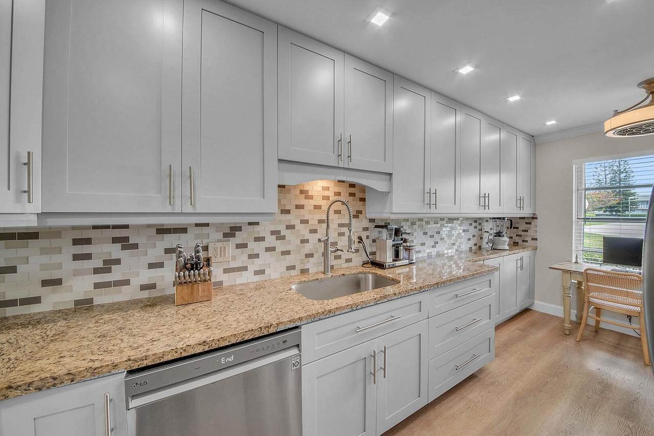 1140 Mahogany Way - Photo 1