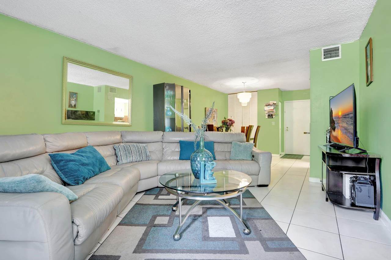 2029 46th Avenue - Photo 1