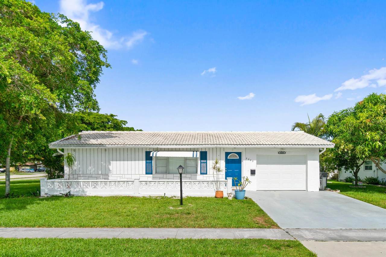 2203 Campanelli Boulevard - Photo 1