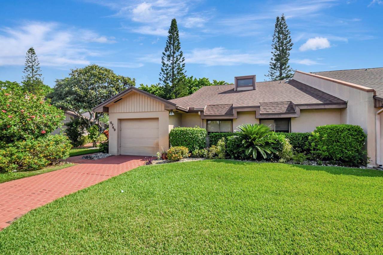 6749 Versailles Court - Photo 1