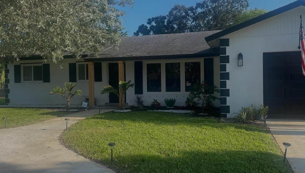 3712 Lowson Boulevard - Photo 1