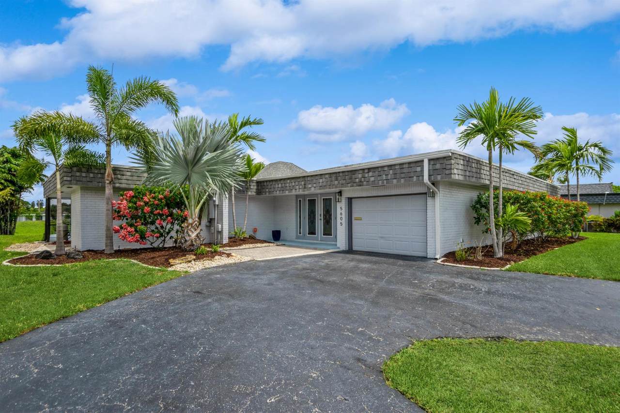 5605 Mulberry Drive - Photo 1
