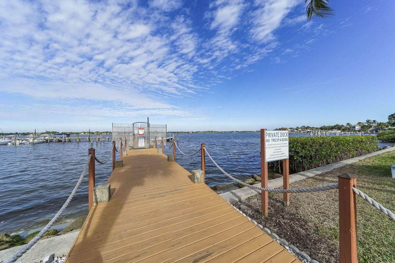 825 Center Street - Photo 1