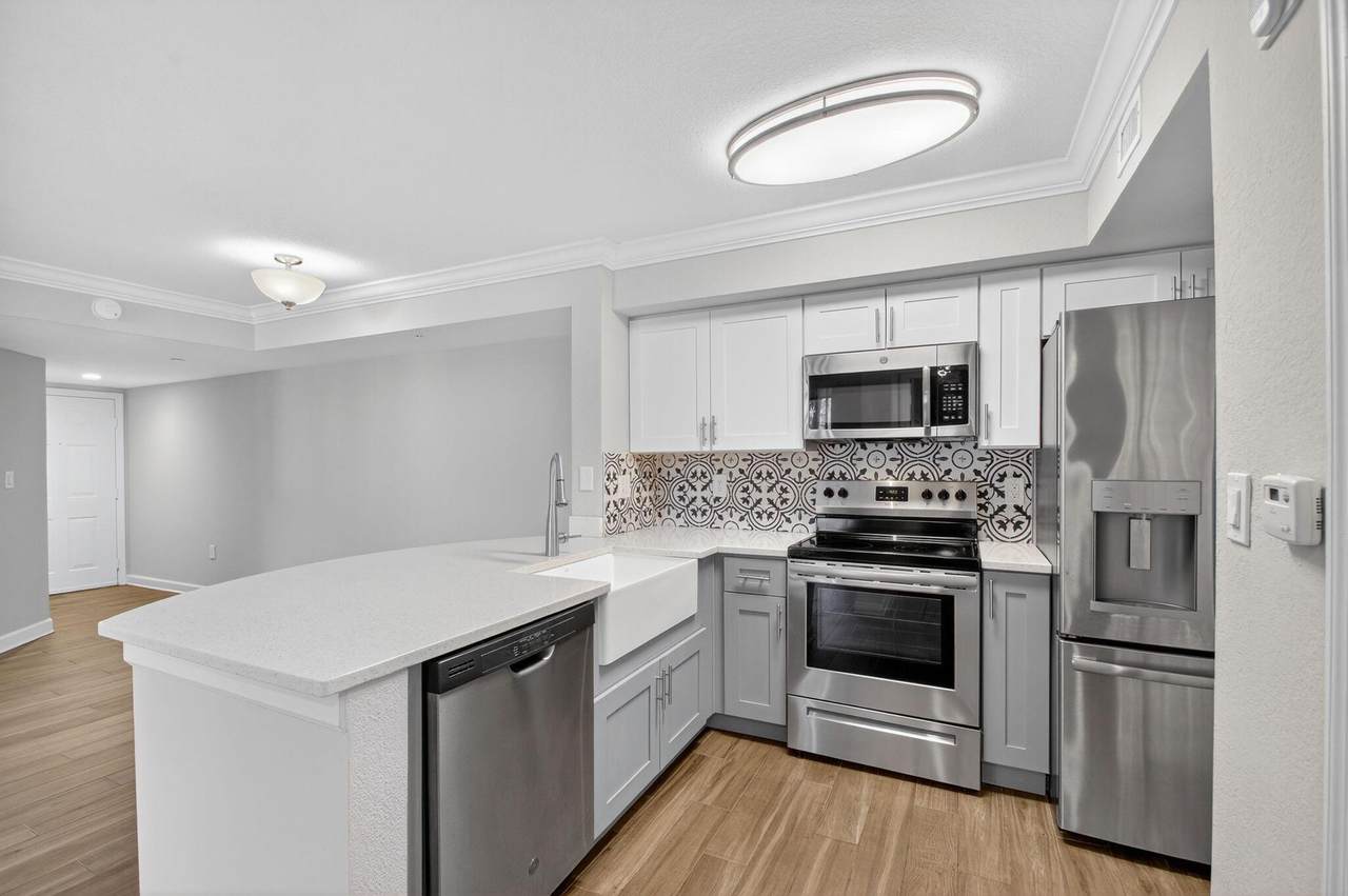 15155 Michelangelo Boulevard - Photo 1