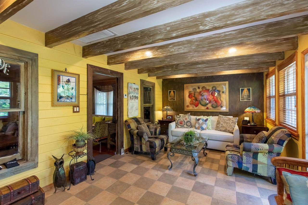 1016 E Street - Photo 1