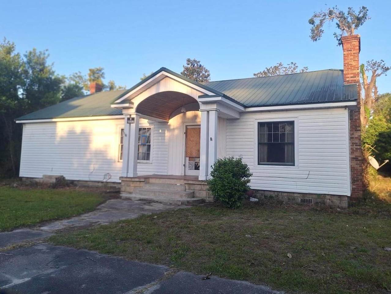209 1st Avenue - Photo 1