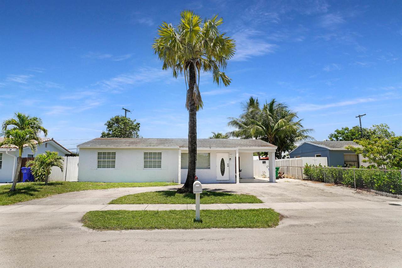 1395 46 Th - Photo 1