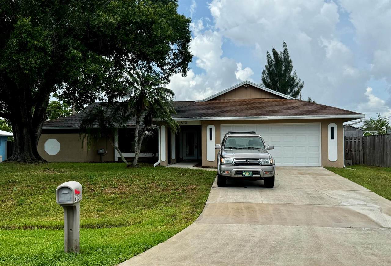 610 Forgal Street - Photo 1