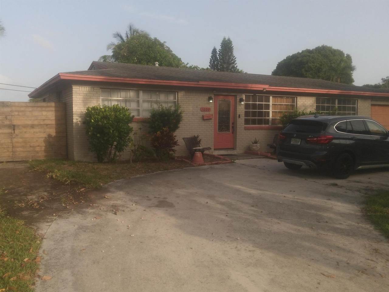 3209 Australian Avenue - Photo 1