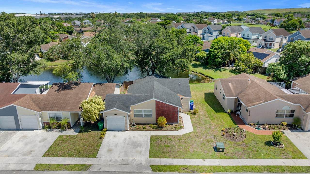 9890 Heather Lane - Photo 1