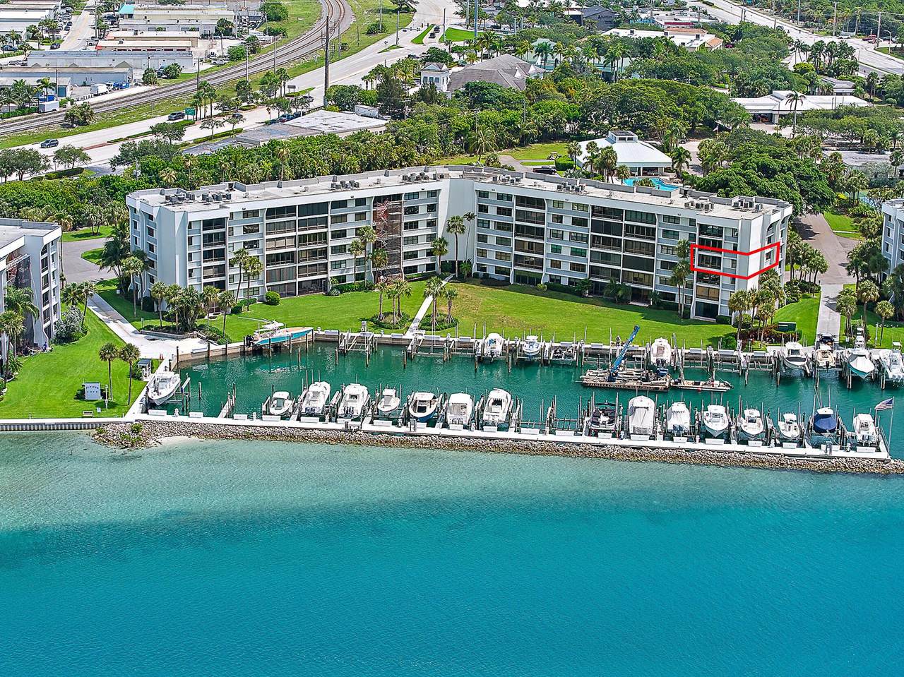 https://bt-photos.global.ssl.fastly.net/beaches/1280_boomver_1_R11103563-2.jpg