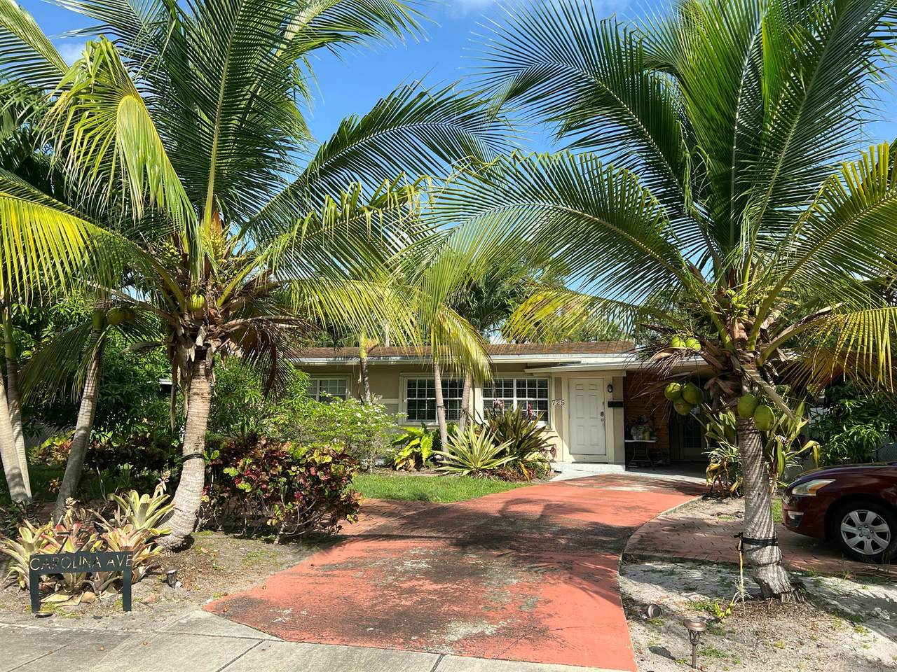 725 Carolina Avenue - Photo 1