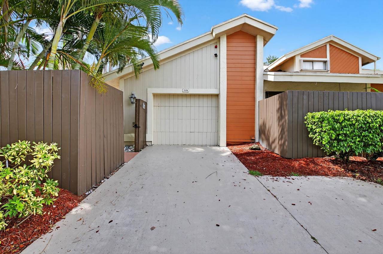 7576 Sierra - Photo 1