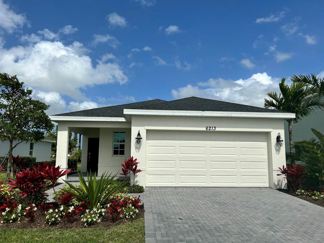 https://bt-photos.global.ssl.fastly.net/beaches/1280_boomver_1_R11107880-2.jpg