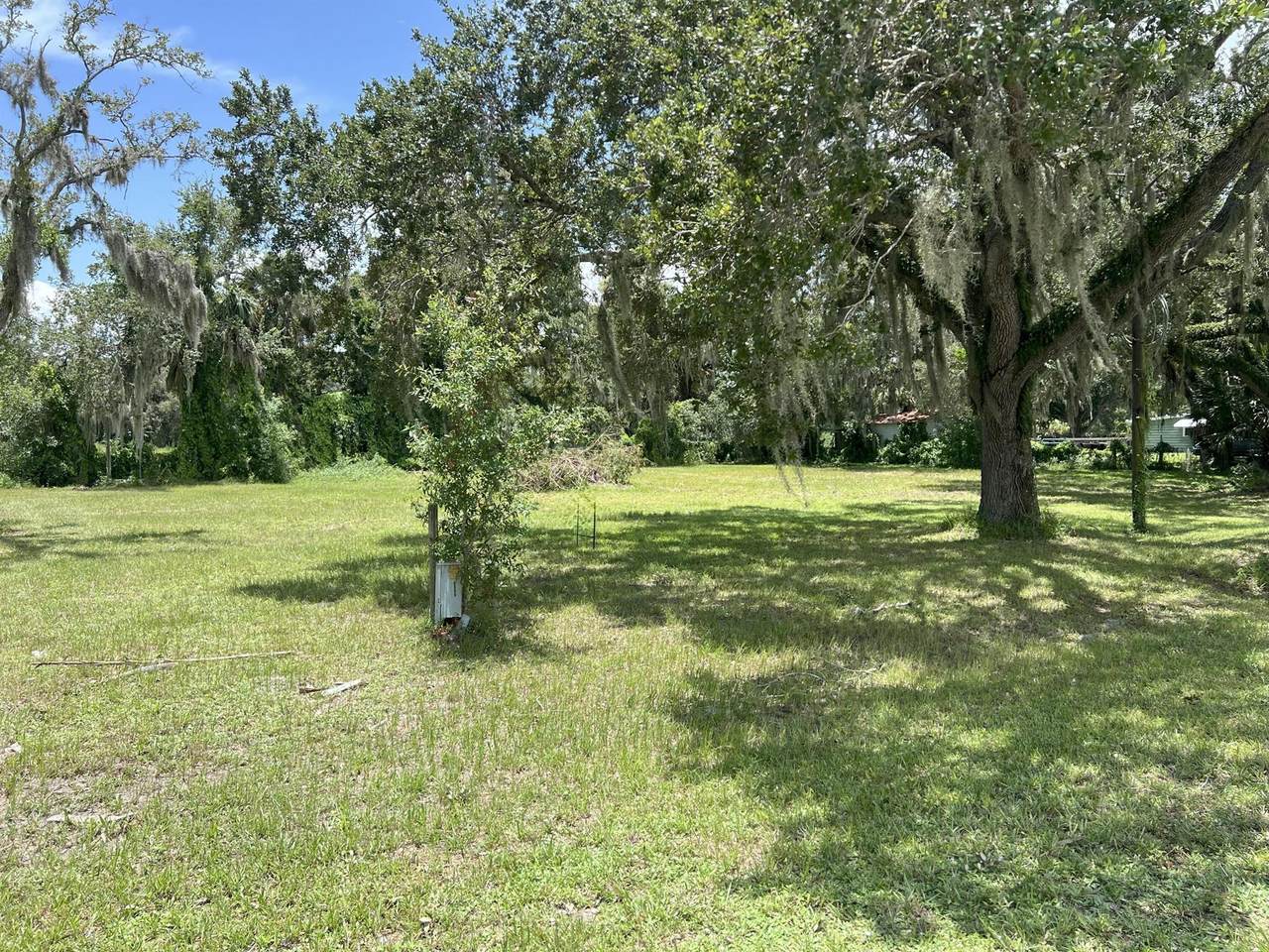 2070 8th Street - Photo 1