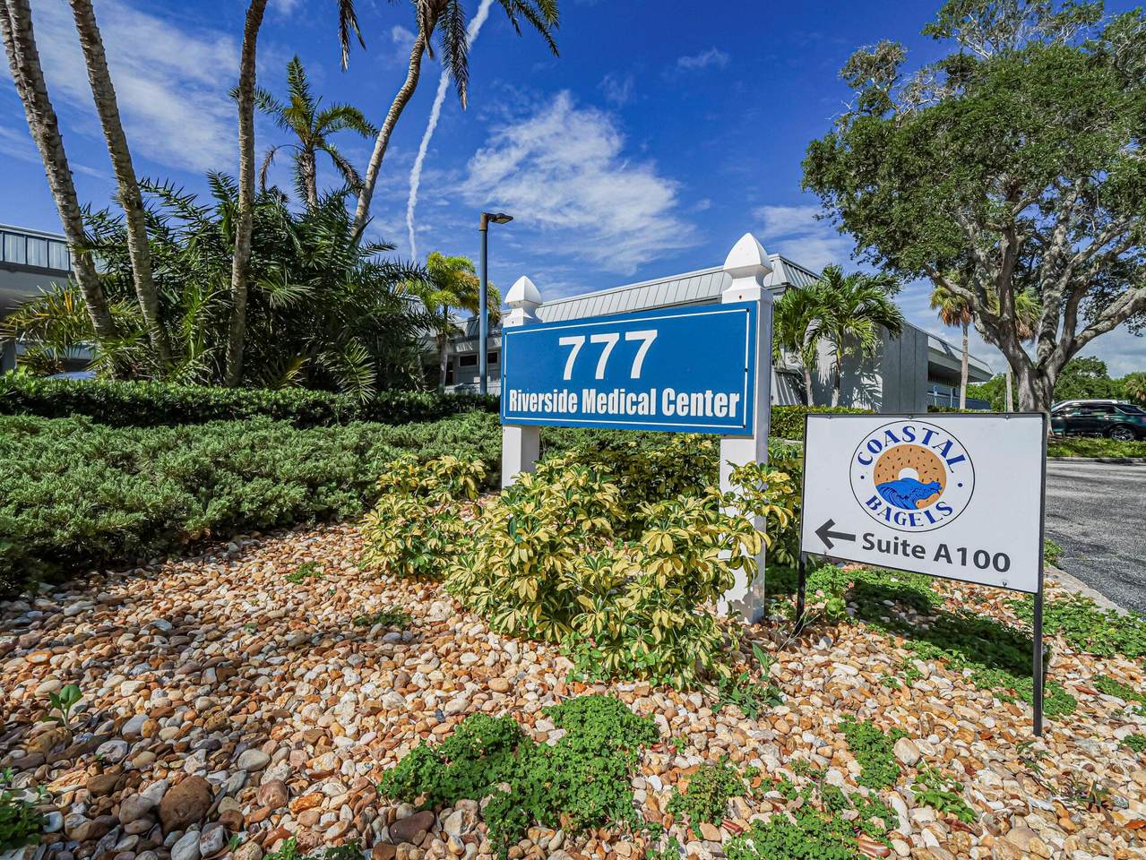 777 37th Street - Photo 1