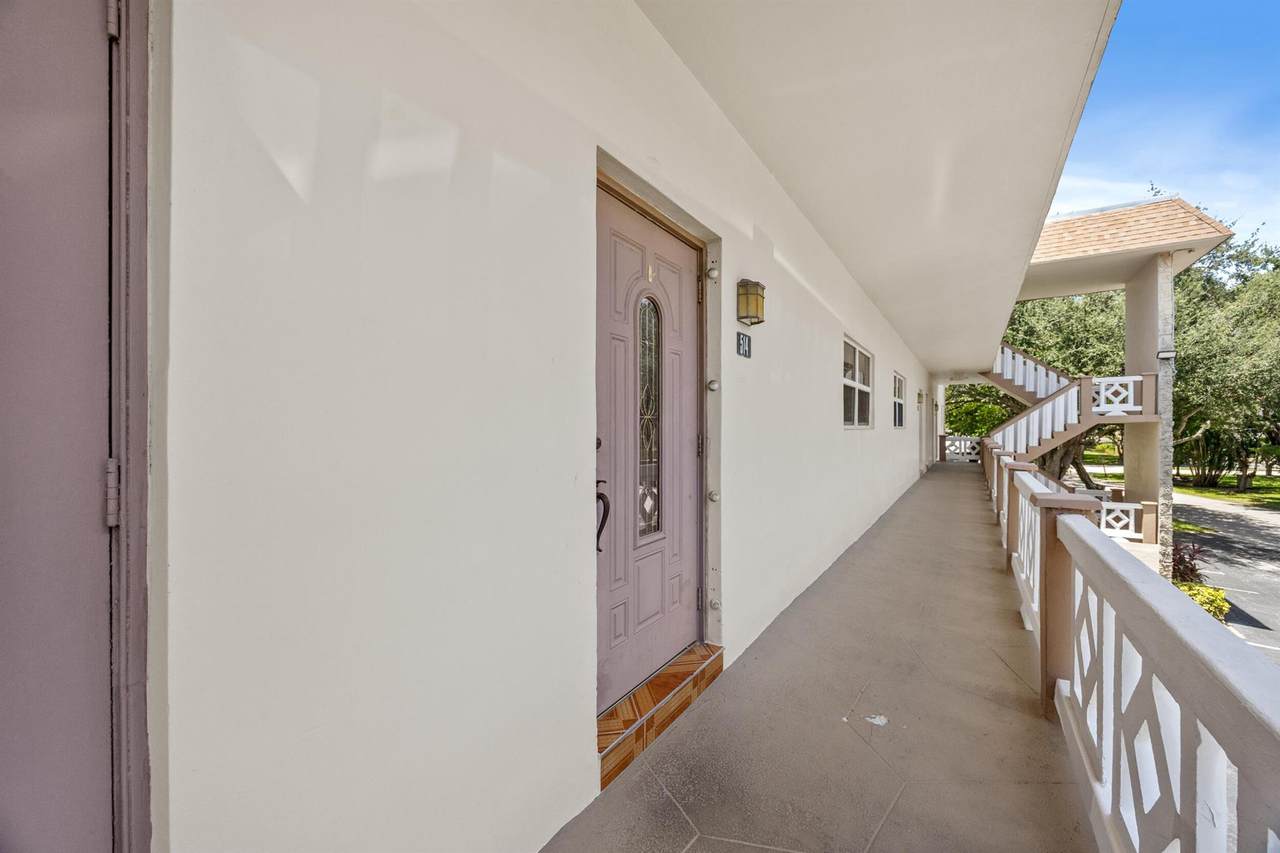 3405 48 Avenue - Photo 1