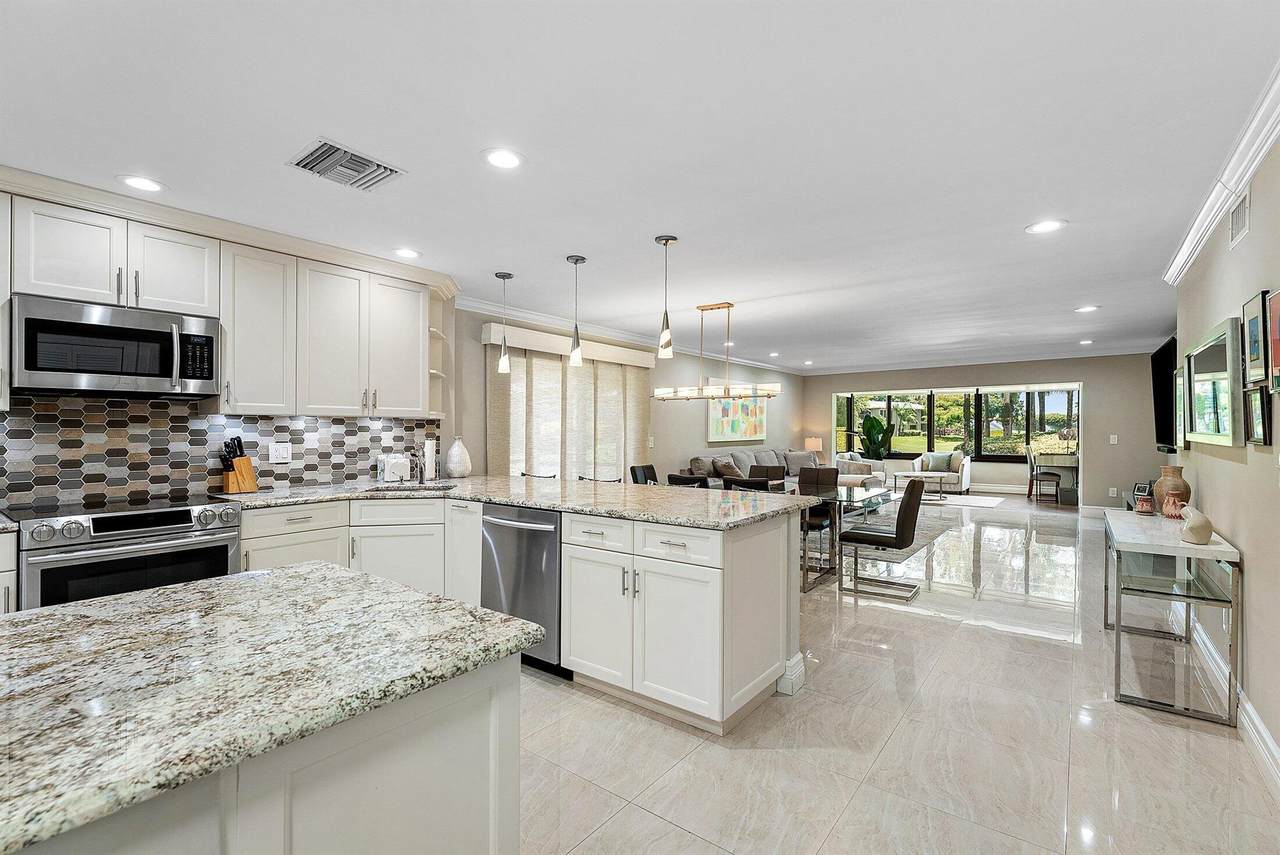 18 Westgate Lane - Photo 1