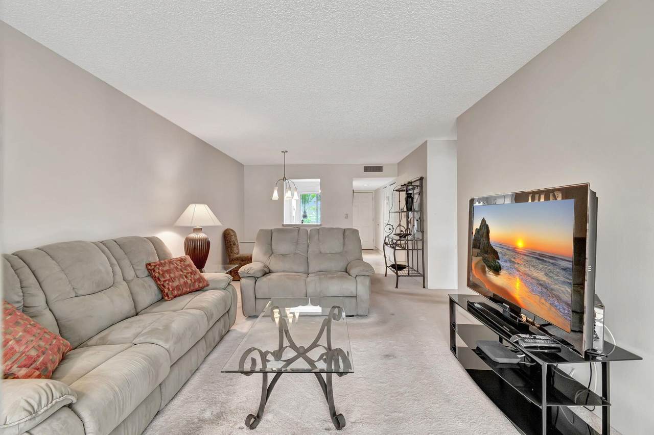 6795 Huntington Lane - Photo 1