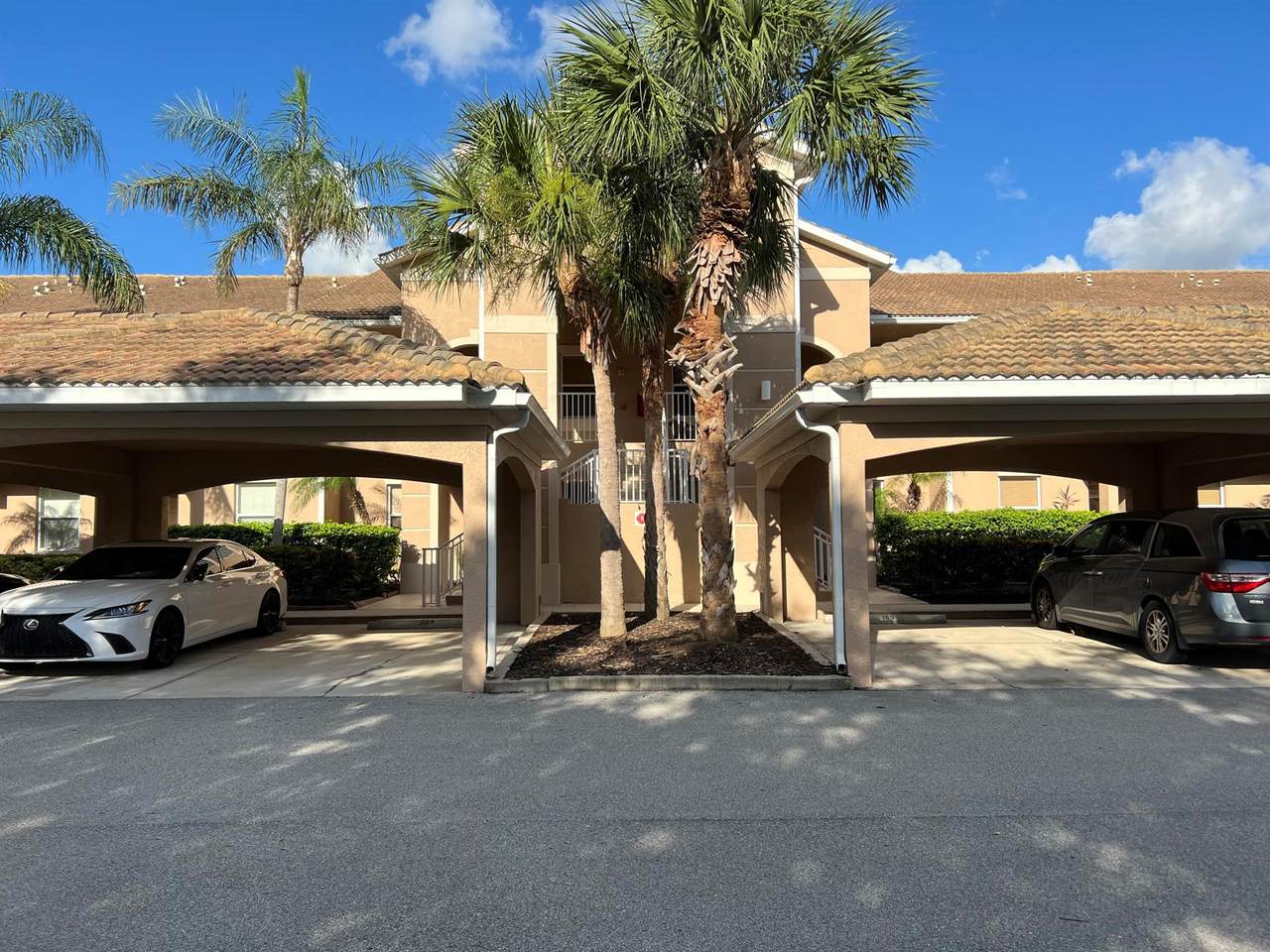 1011 Fairwaycove Lane - Photo 1