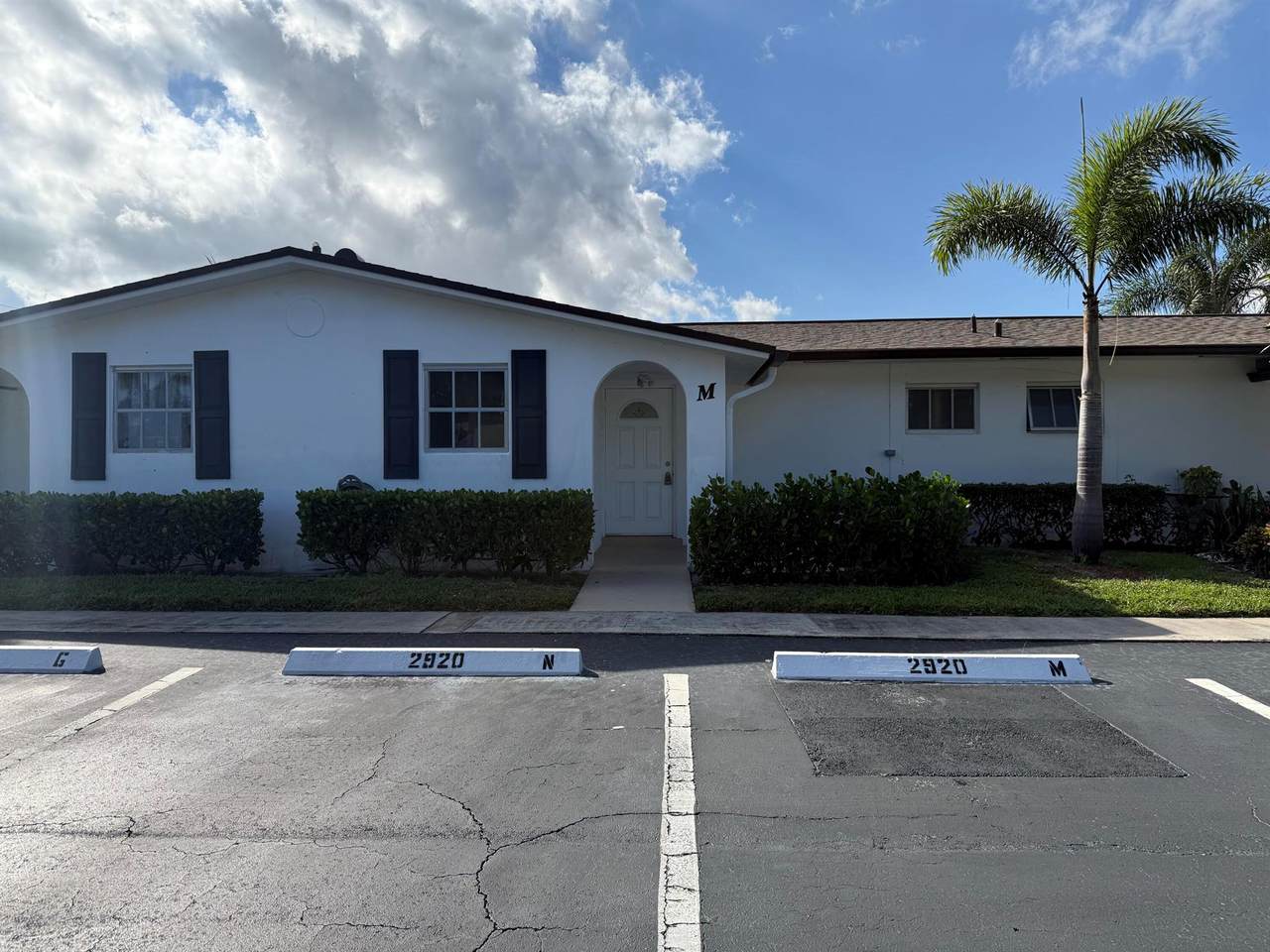 2920 Crosley Drive - Photo 1