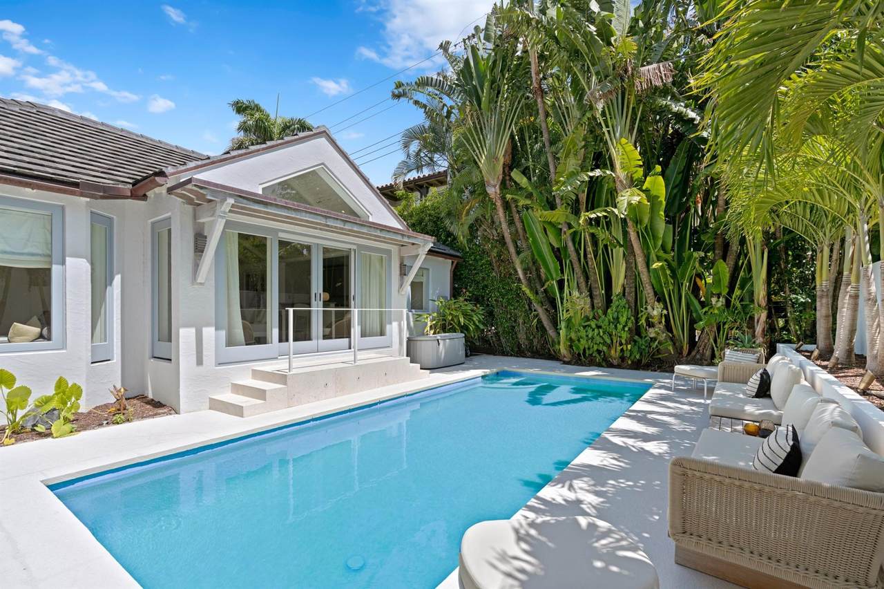 365 Hibiscus Avenue - Photo 1